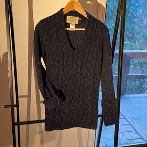 Aran Sweater, Ireland. Like new! Pure wool v-neck jumper. Sz M